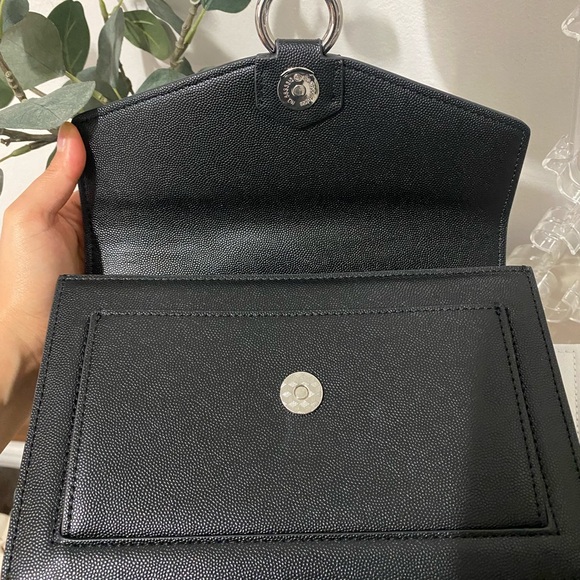 JW PEI envelope silver chain crossbody - Picture 2 of 5